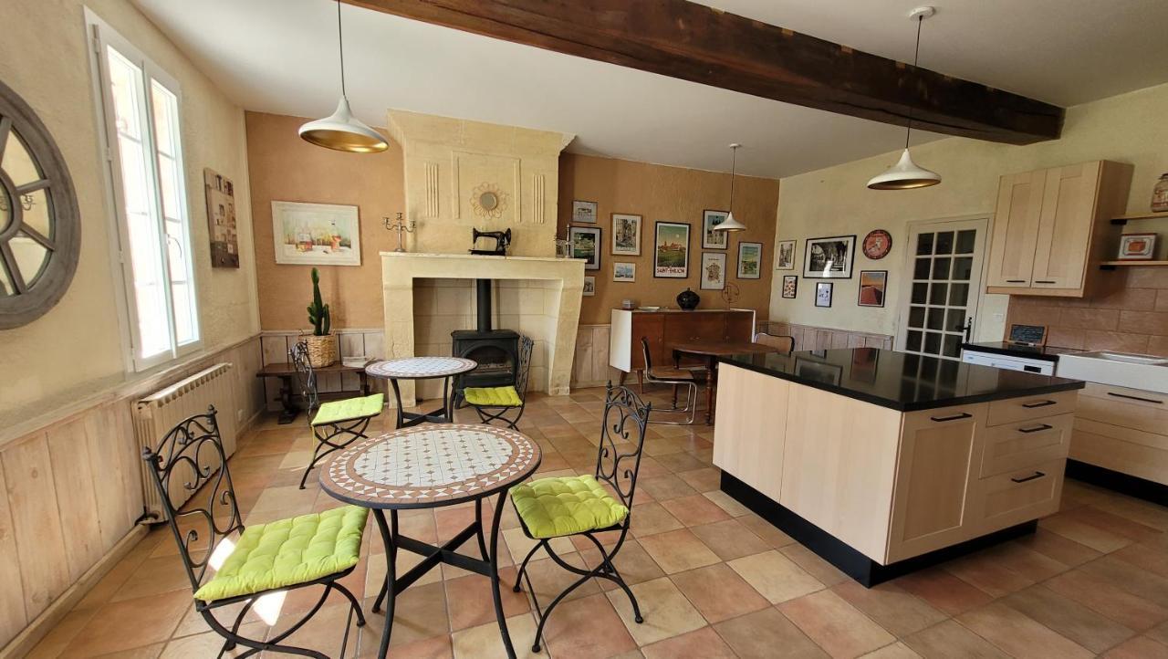 Au Do'Mayne Des Bouilles - Spa & Piscine Lussac  Exterior photo