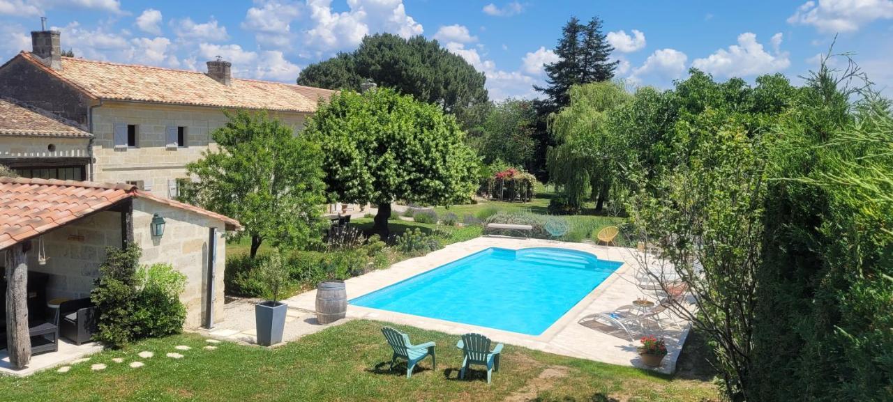 Au Do'Mayne Des Bouilles - Spa & Piscine Lussac  Exterior photo
