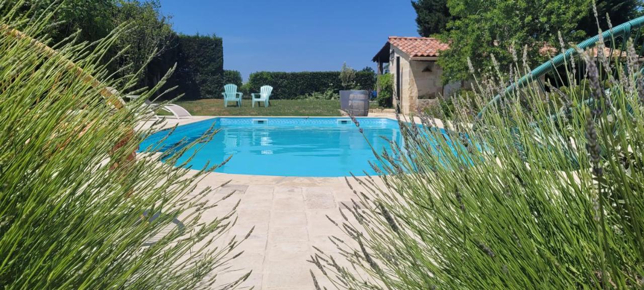 Au Do'Mayne Des Bouilles - Spa & Piscine Lussac  Exterior photo